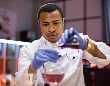 Field studies and internships give biochemistry majors practical experience applying science to real-world challenges, making them sought after candidates in fields such as healthcare, public health, and medical research.