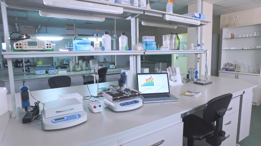 AI Medical Laboratory Assistant